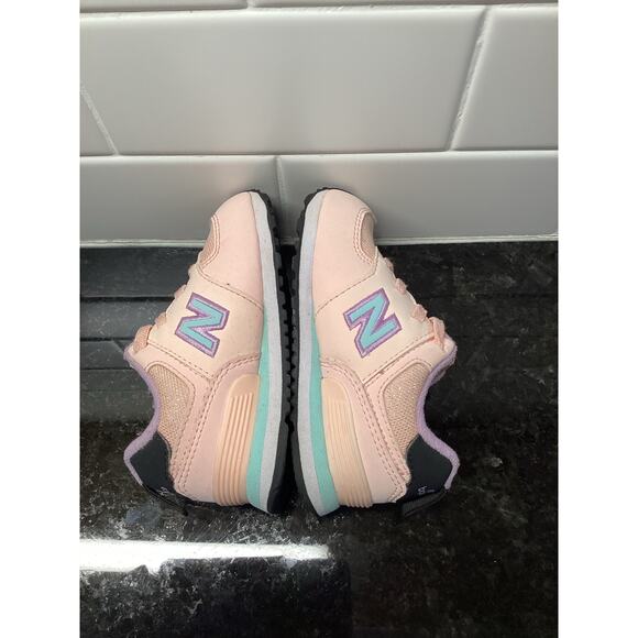 New Balance Girls Lace-Up Slip on Iconic 574 V1 Sneaker Shoes Pink Size 6 - Picture 7 of 9